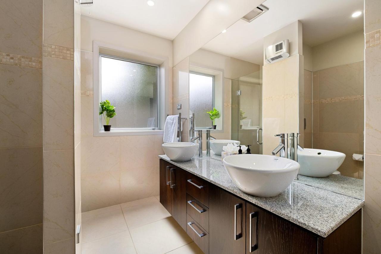 Luxury Lakeview Vista Apartment Ванака Экстерьер фото