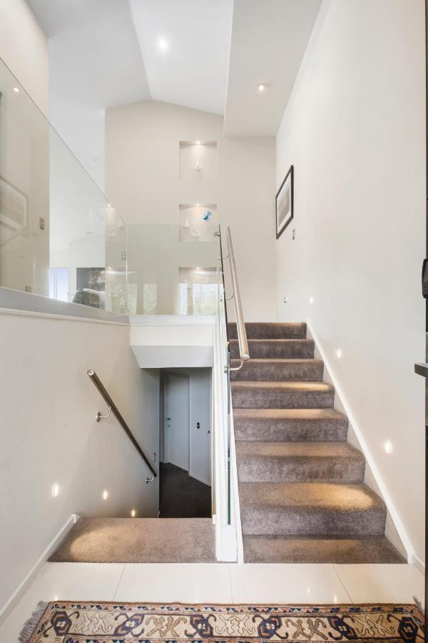 Luxury Lakeview Vista Apartment Ванака Экстерьер фото