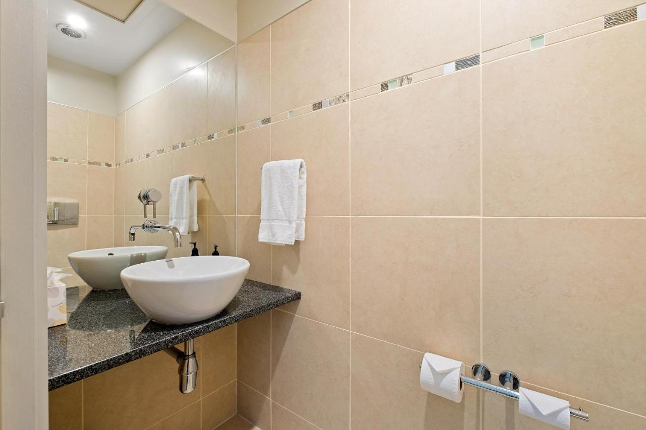 Luxury Lakeview Vista Apartment Ванака Экстерьер фото