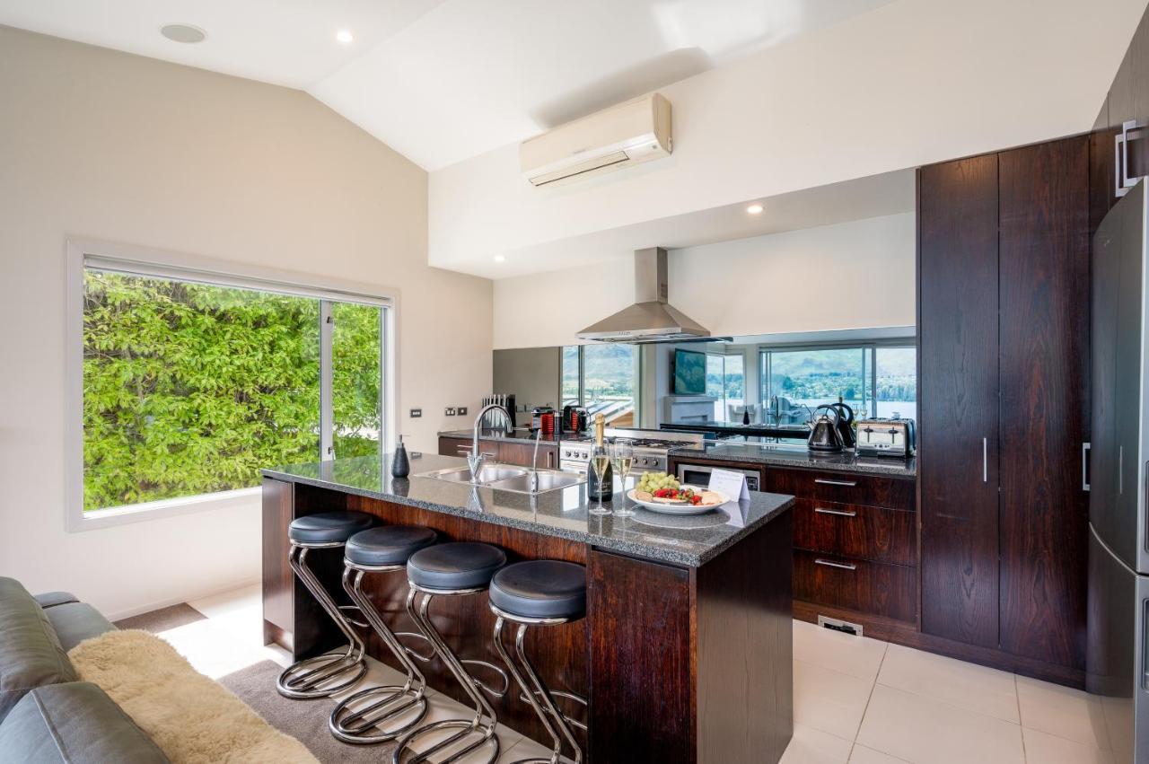 Luxury Lakeview Vista Apartment Ванака Экстерьер фото