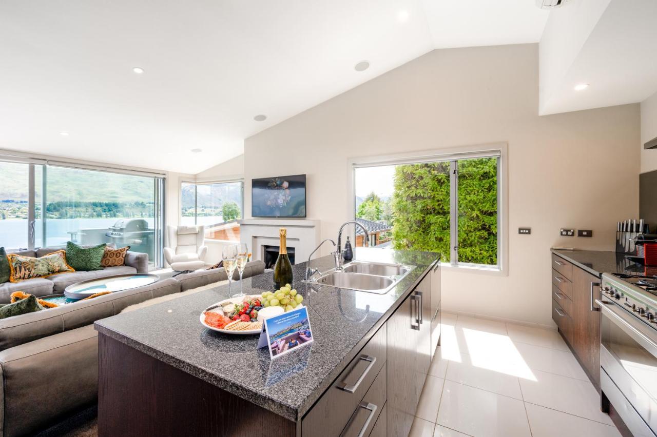 Luxury Lakeview Vista Apartment Ванака Экстерьер фото
